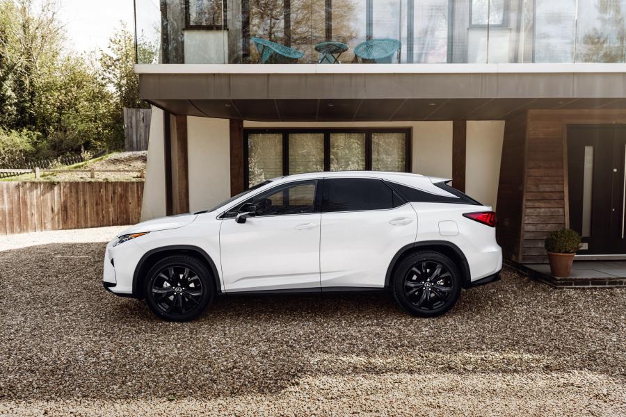  Lexus RX450h Sport 2018 года  (UK) (фото 10 из 12)